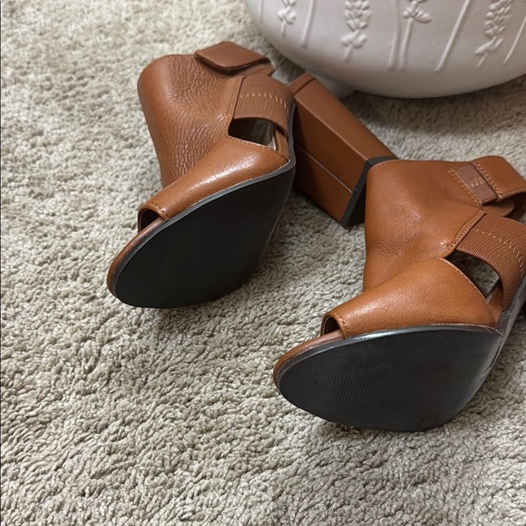 Gianni Bini Brown Peep-Toe Block Heels - Picture 4 of 4